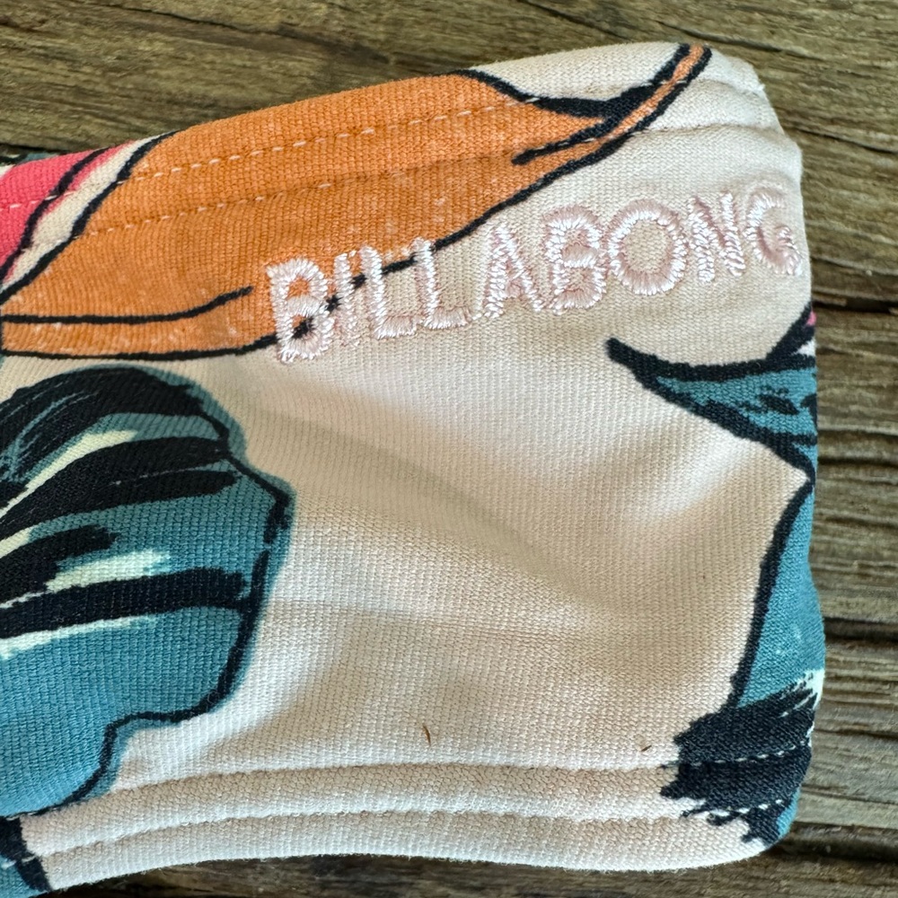 Billabong women’s Floral Pink & Teal Swimsuit bottoms - Picture 3 of 3